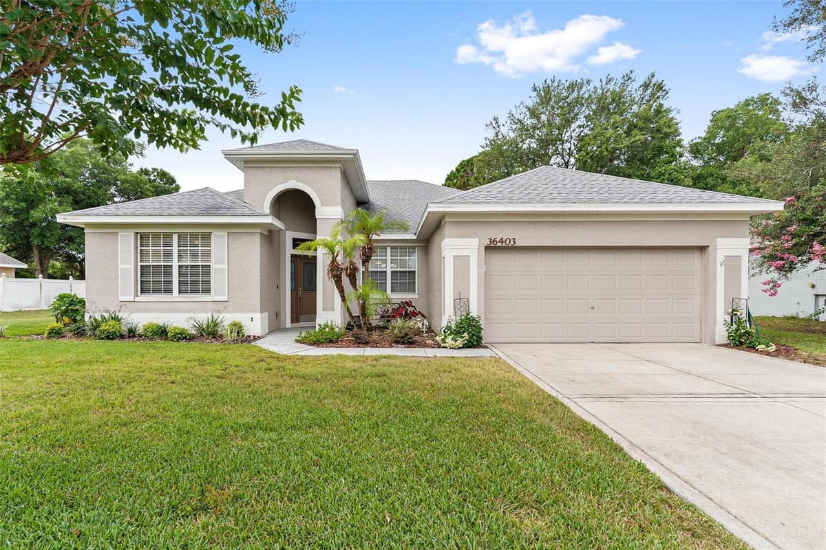 36403 GRAND ISLAND OAKS CIRCLE — photo 1 of 34