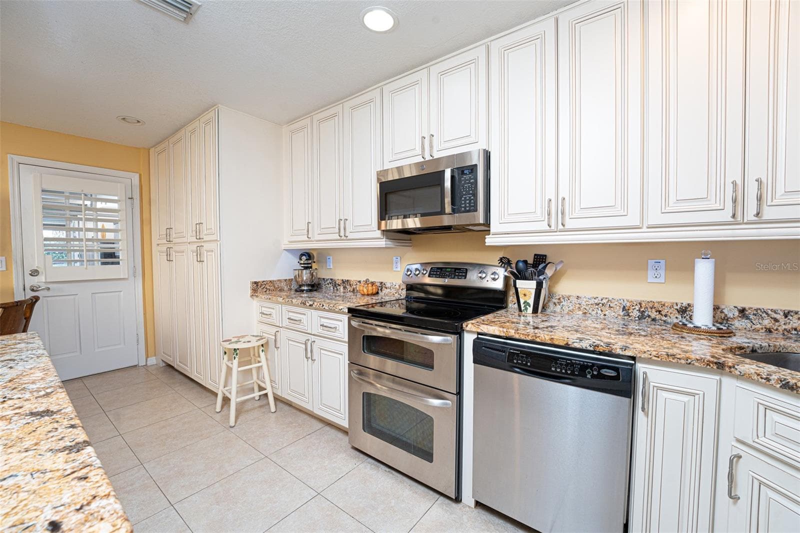2928 SEA OATS CIRCLE — photo 4 of 27