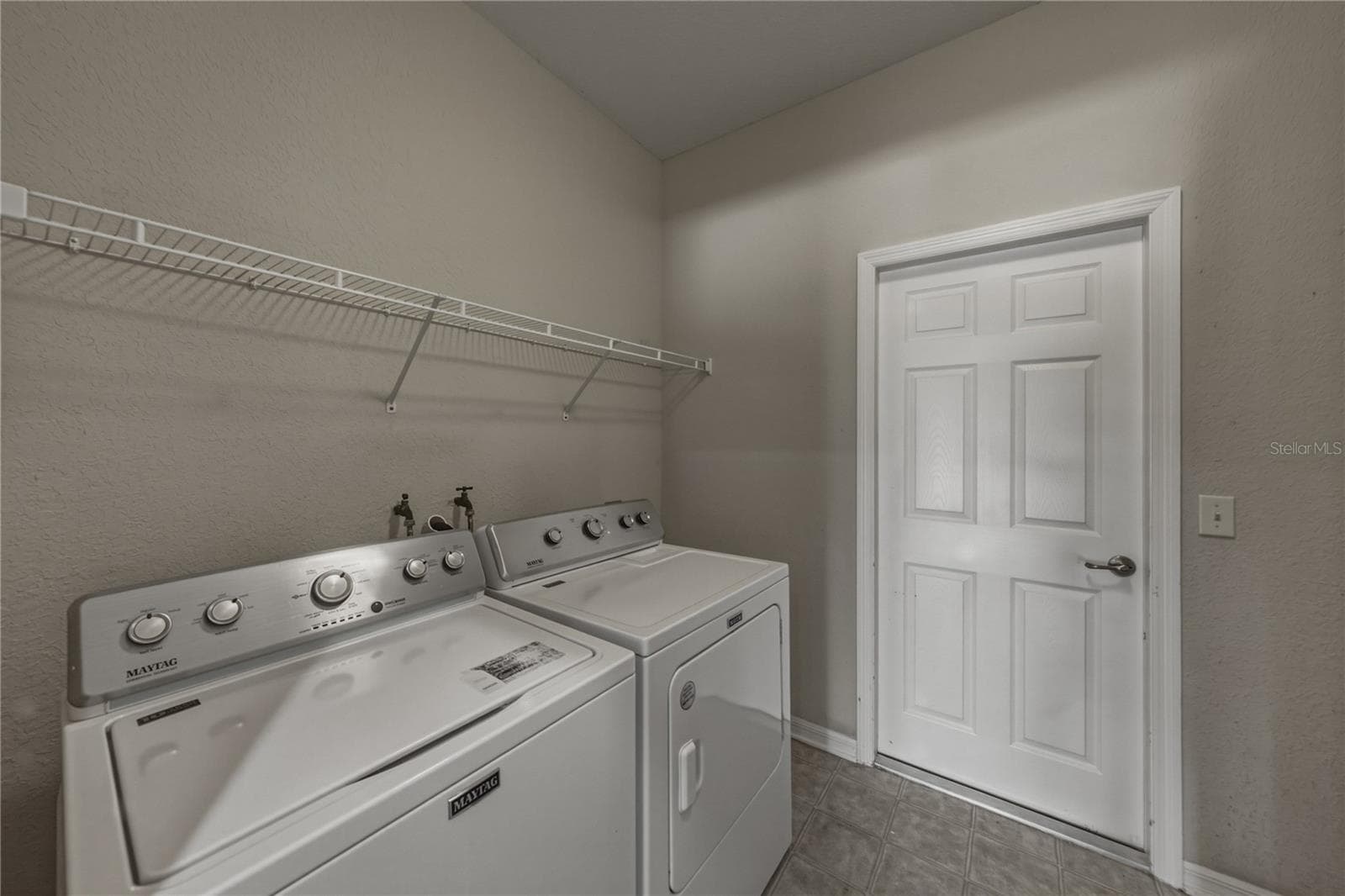 4017 DUNMORE DRIVE — photo 23 of 97