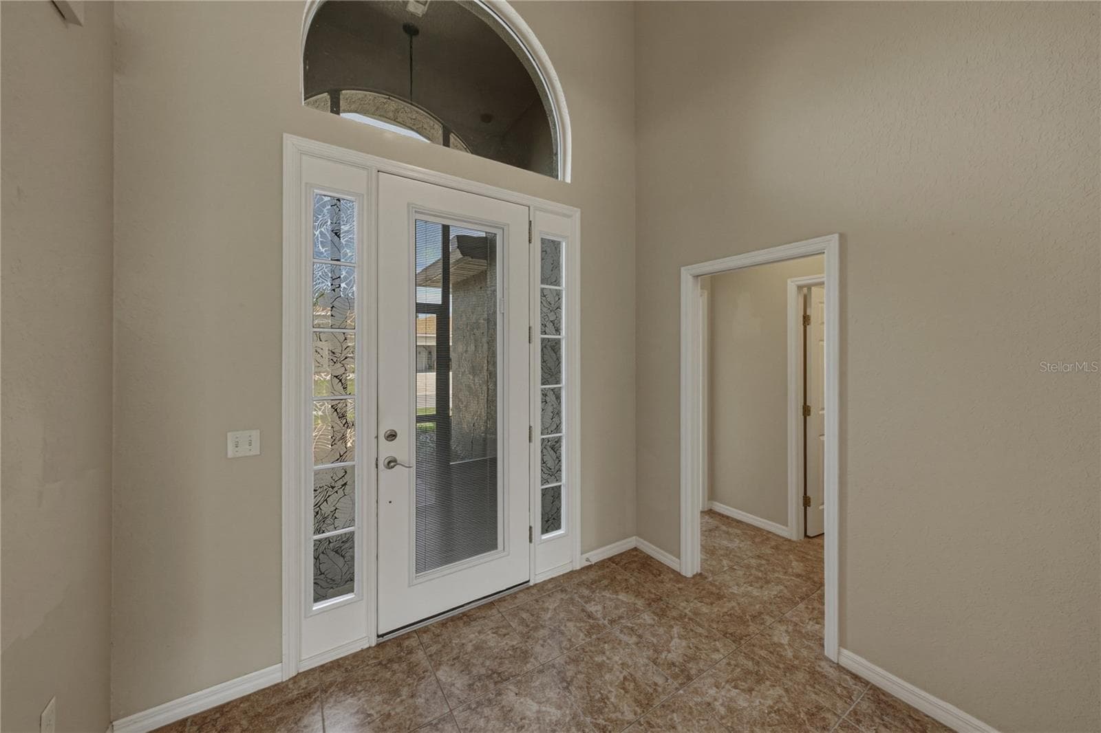 4017 DUNMORE DRIVE — photo 4 of 97