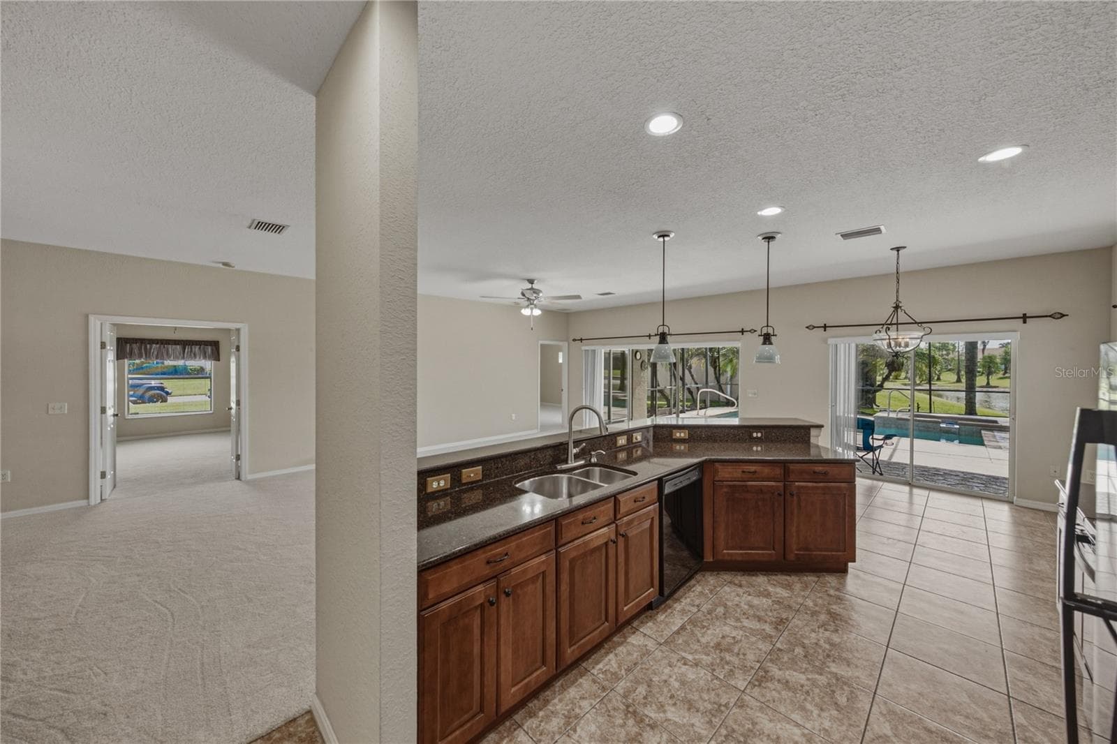 4017 DUNMORE DRIVE — photo 22 of 97
