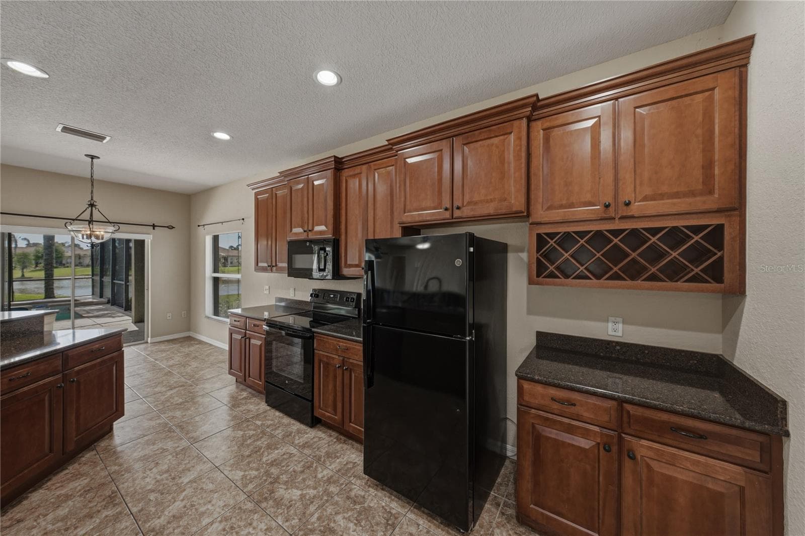 4017 DUNMORE DRIVE — photo 20 of 97