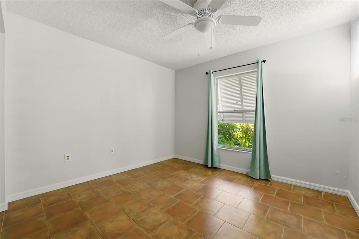 5324 ROYAL PALM AVENUE — photo 17 of 26
