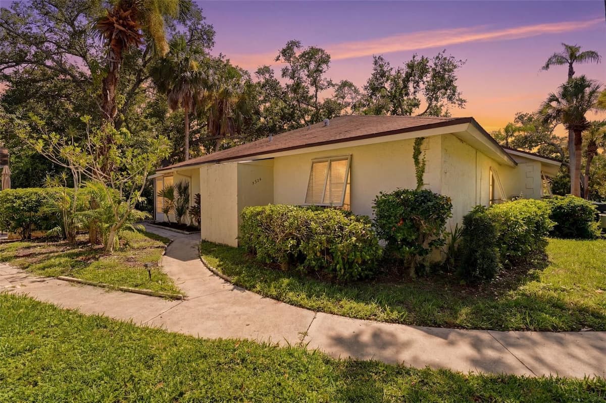 5324 ROYAL PALM AVENUE — photo 1 of 26