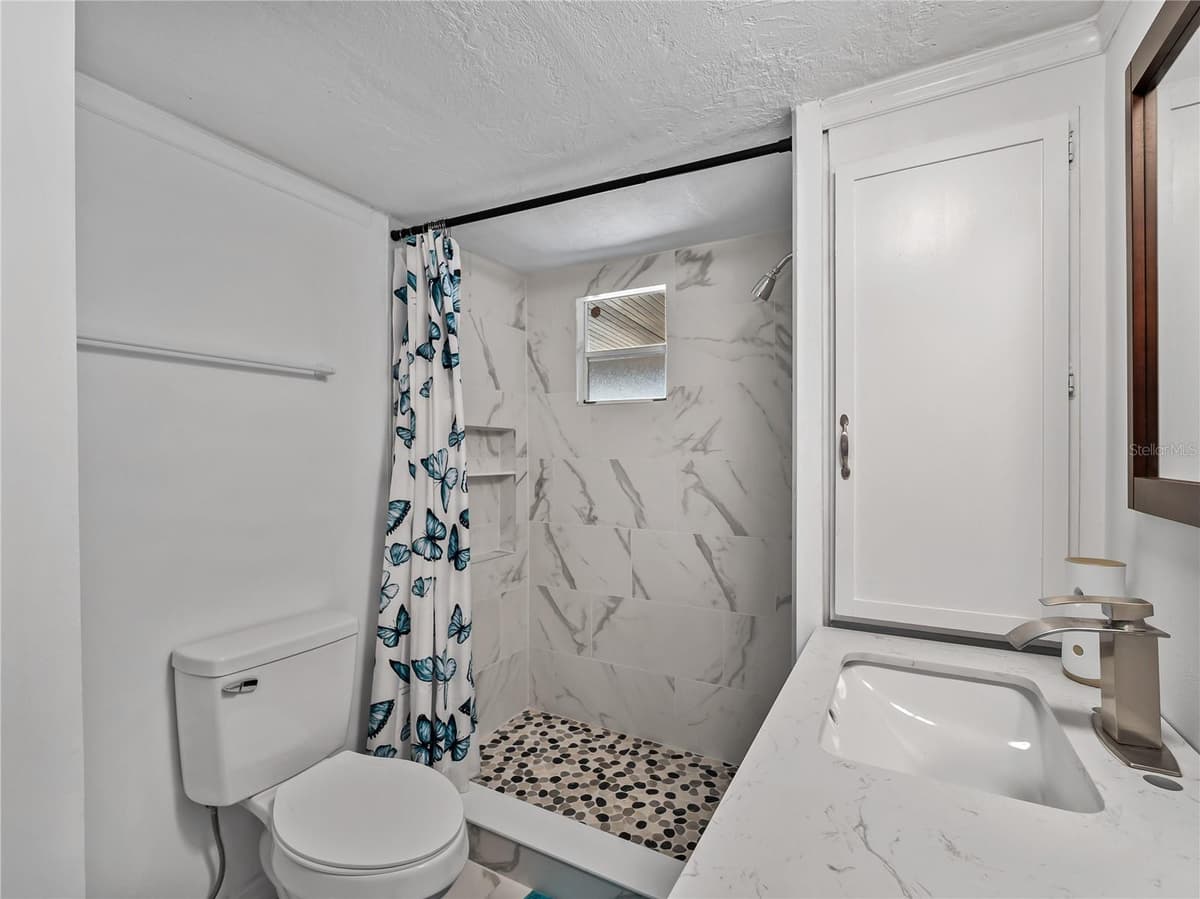 110 VERONA STREET — photo 23 of 30