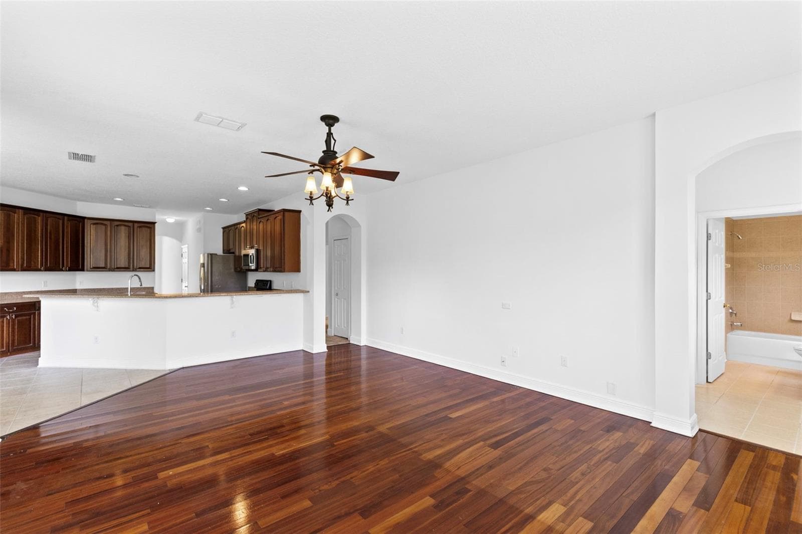 6363 SEDONA LEAF COURT — photo 15 of 38