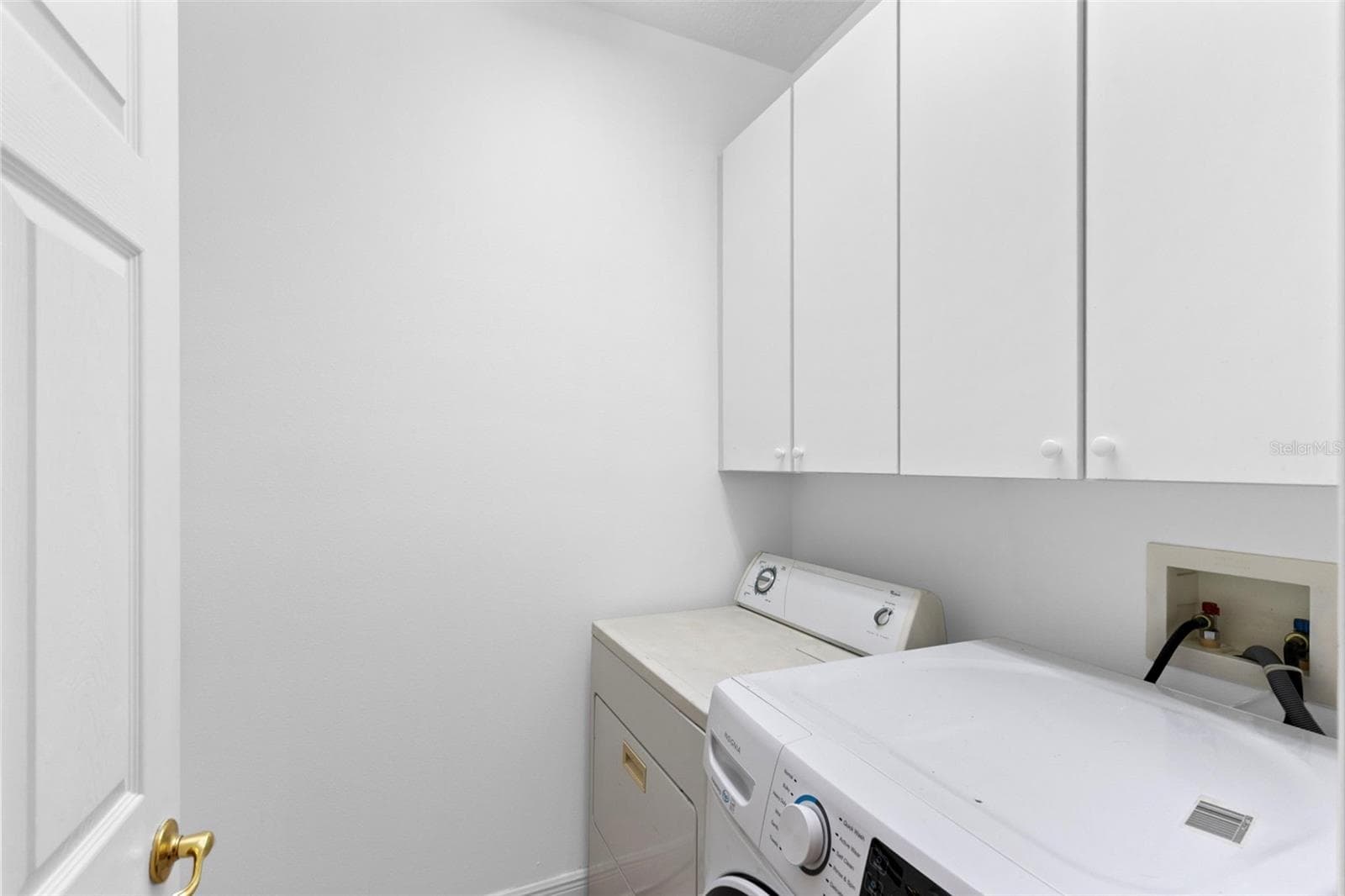 6363 SEDONA LEAF COURT — photo 23 of 38