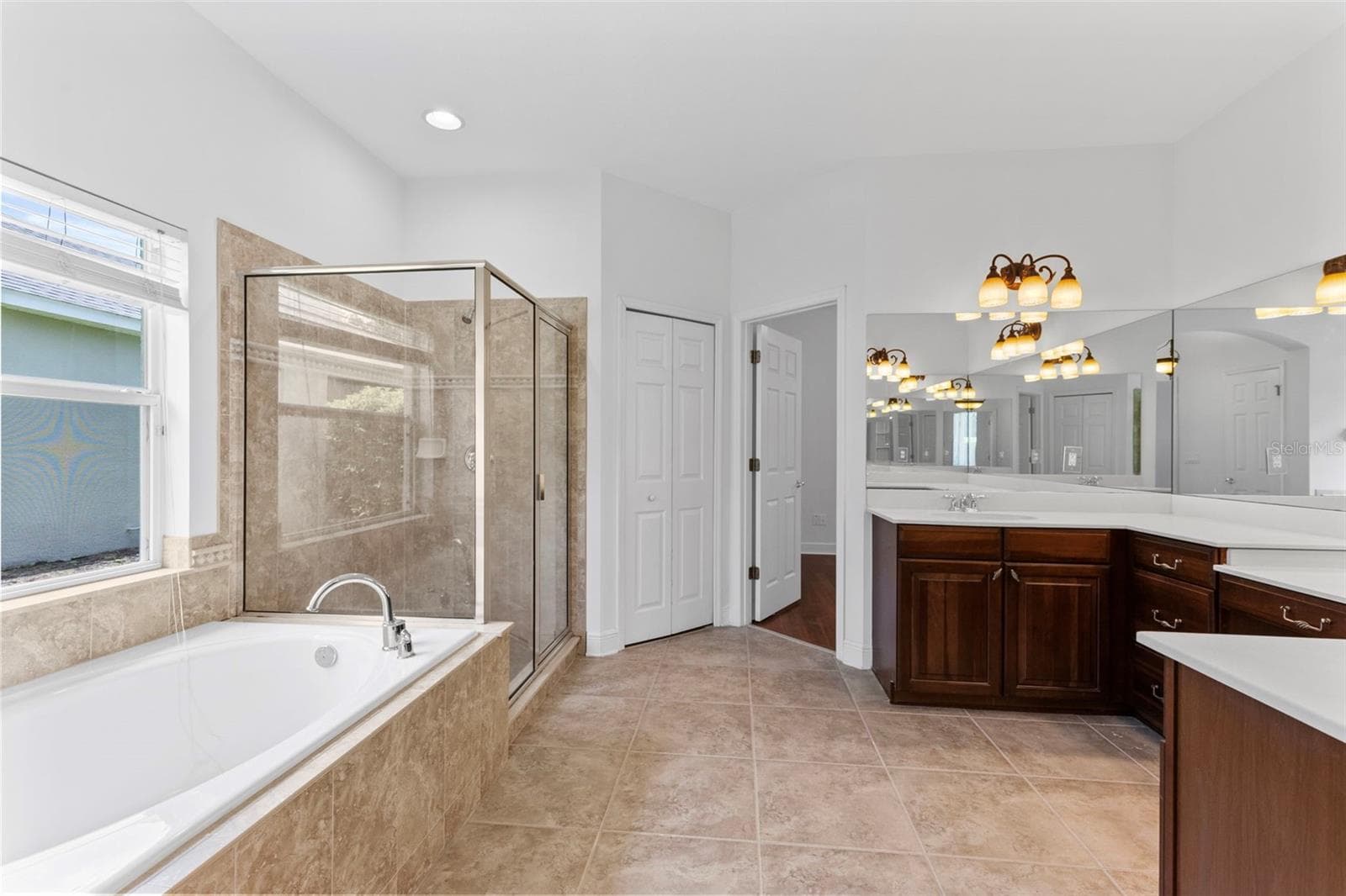 6363 SEDONA LEAF COURT — photo 18 of 38