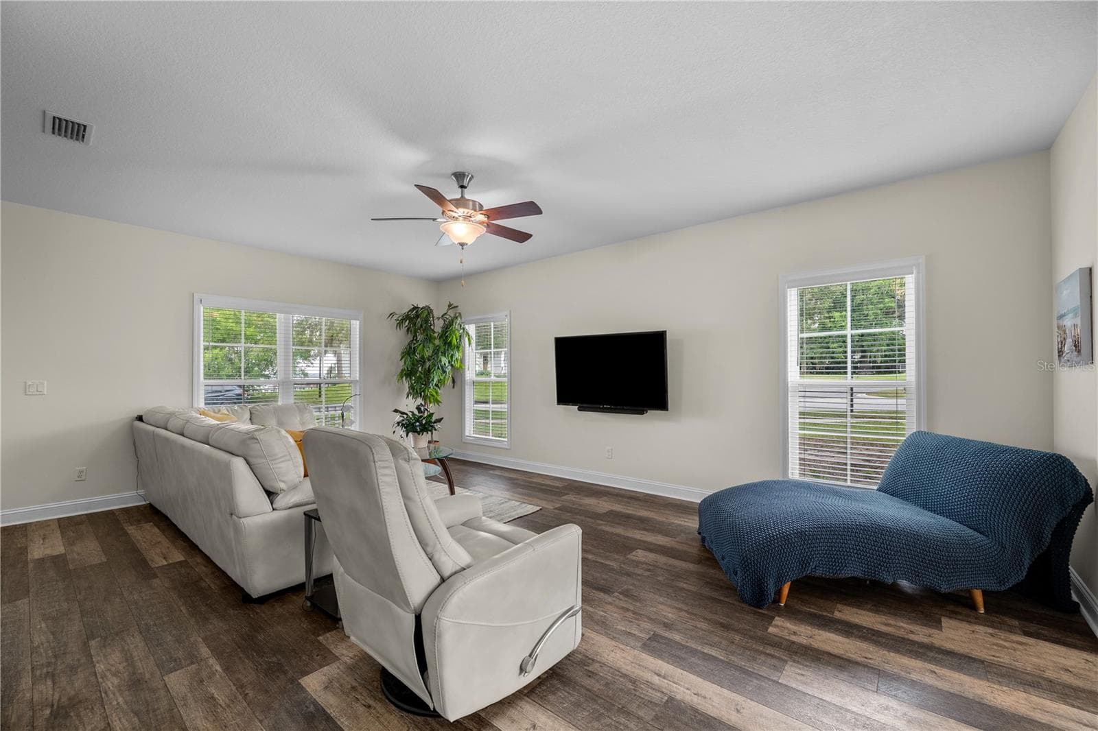 101 YACHT CLUB POINT — photo 3 of 74