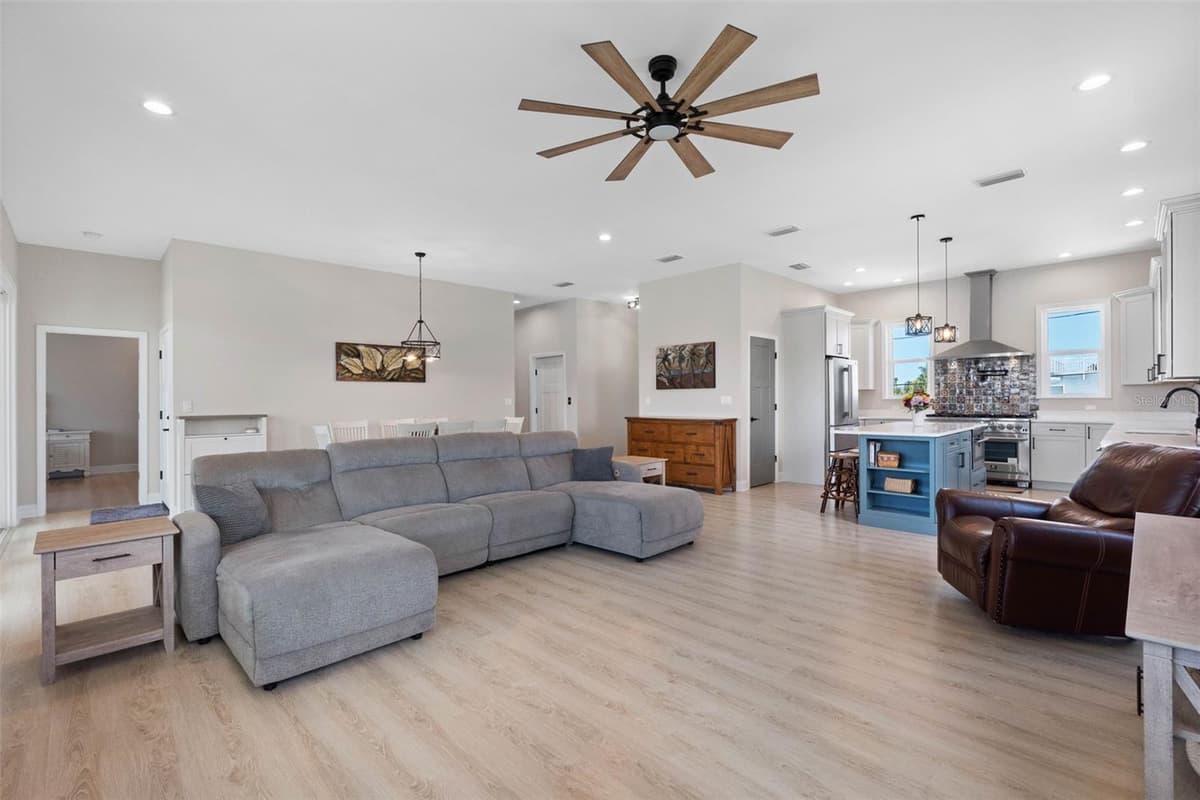 16025 REDINGTON DRIVE — photo 16 of 68