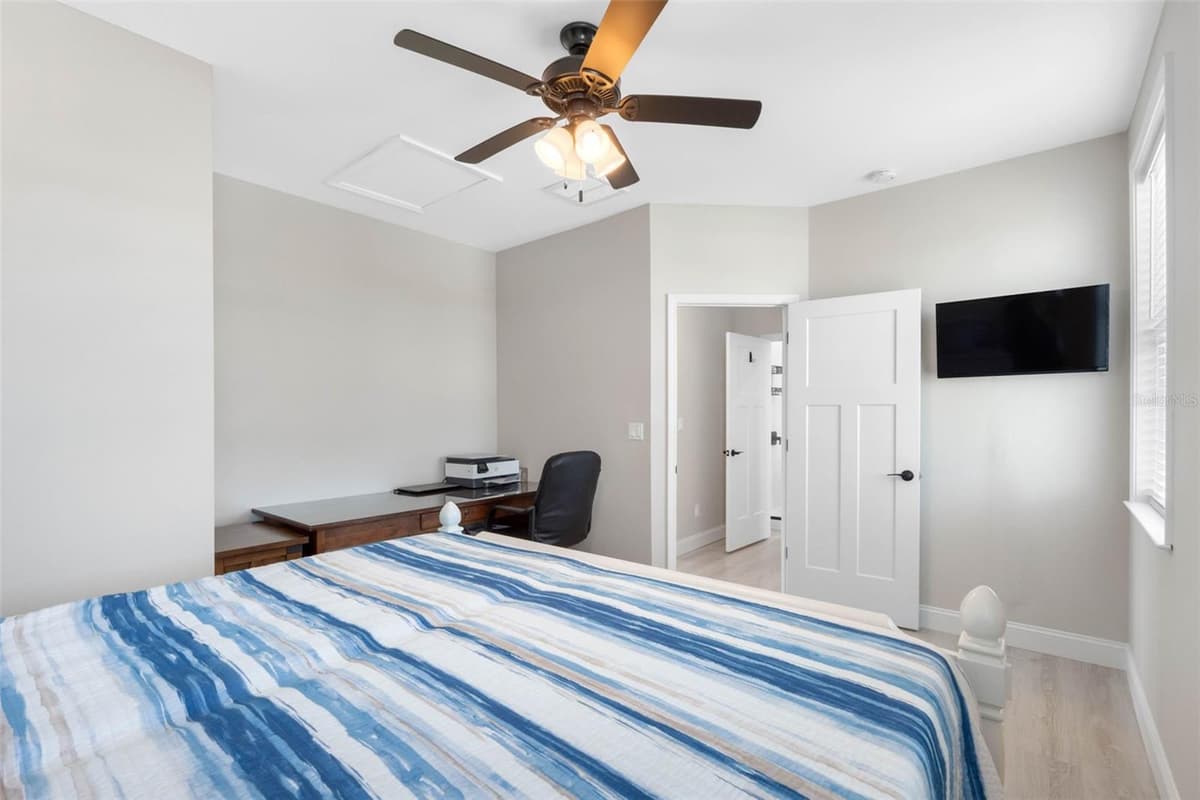16025 REDINGTON DRIVE — photo 43 of 68