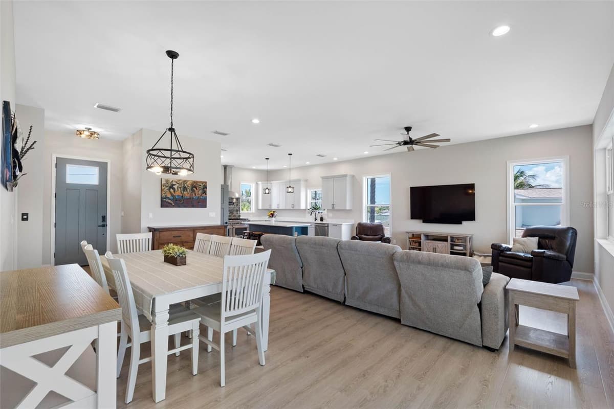16025 REDINGTON DRIVE — photo 8 of 68