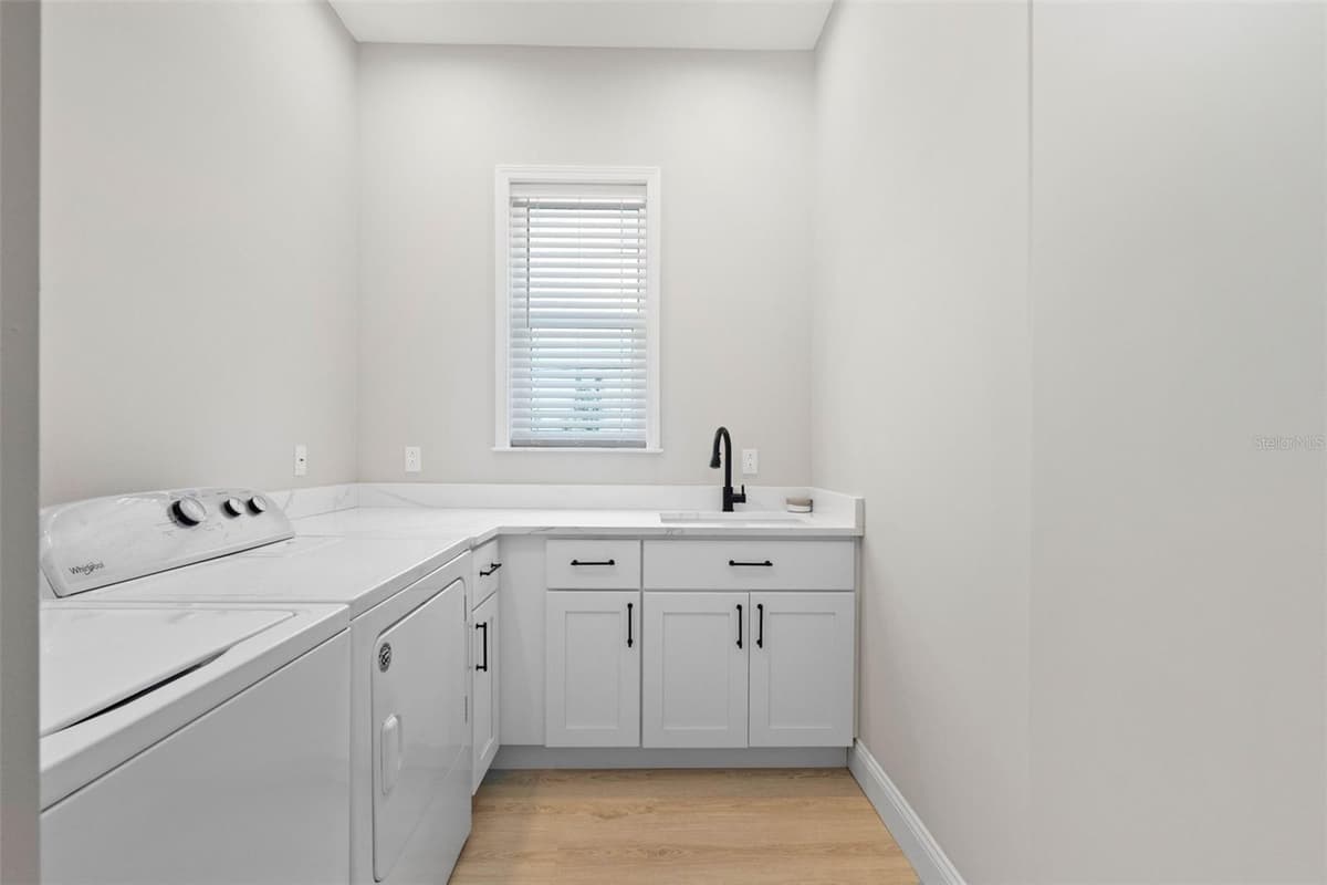 16025 REDINGTON DRIVE — photo 17 of 68