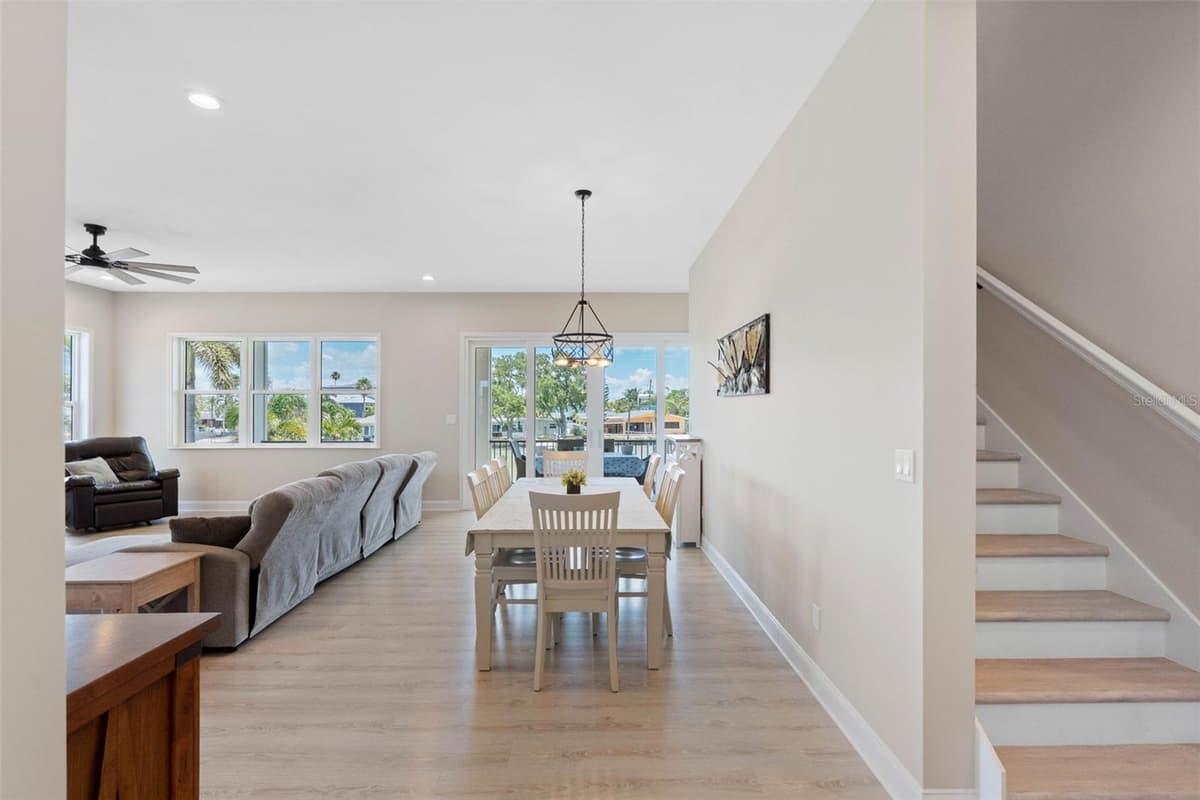 16025 REDINGTON DRIVE — photo 6 of 68