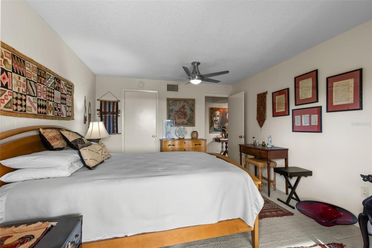 609 42ND STREET COURT — photo 13 of 84