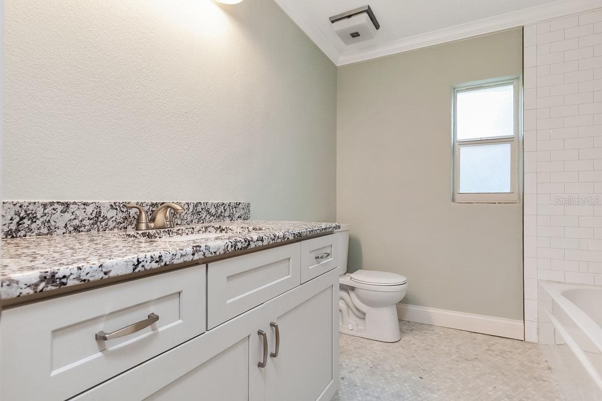 1505 CATHERINE STREET — photo 55 of 58