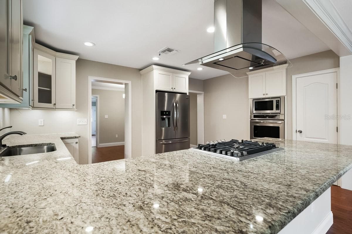 1505 CATHERINE STREET — photo 46 of 58