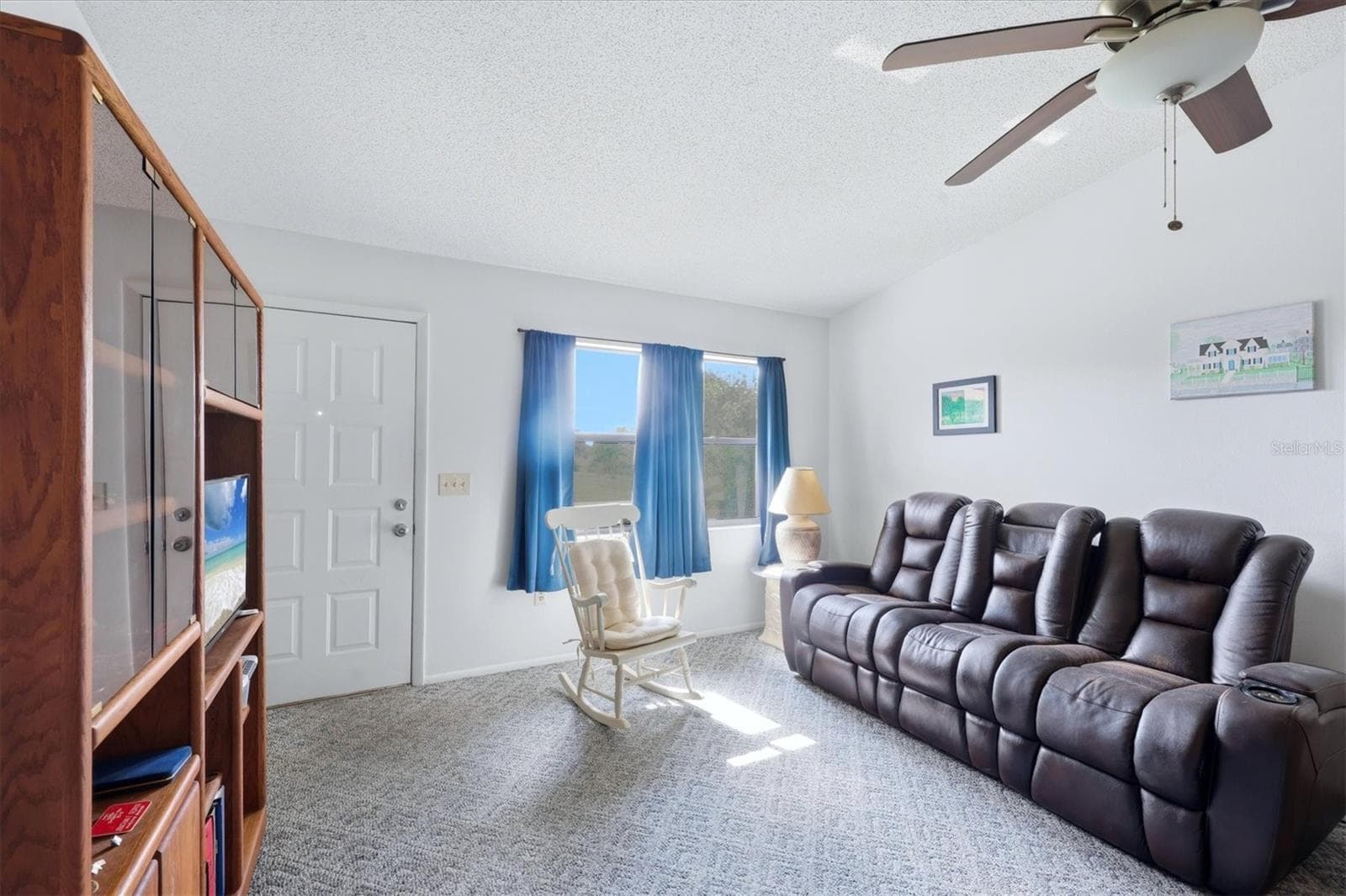 6975 INLAND STREET — photo 3 of 26