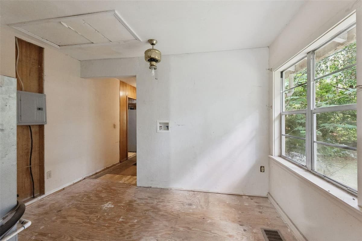 1555 CHURCH STREET — photo 12 of 25