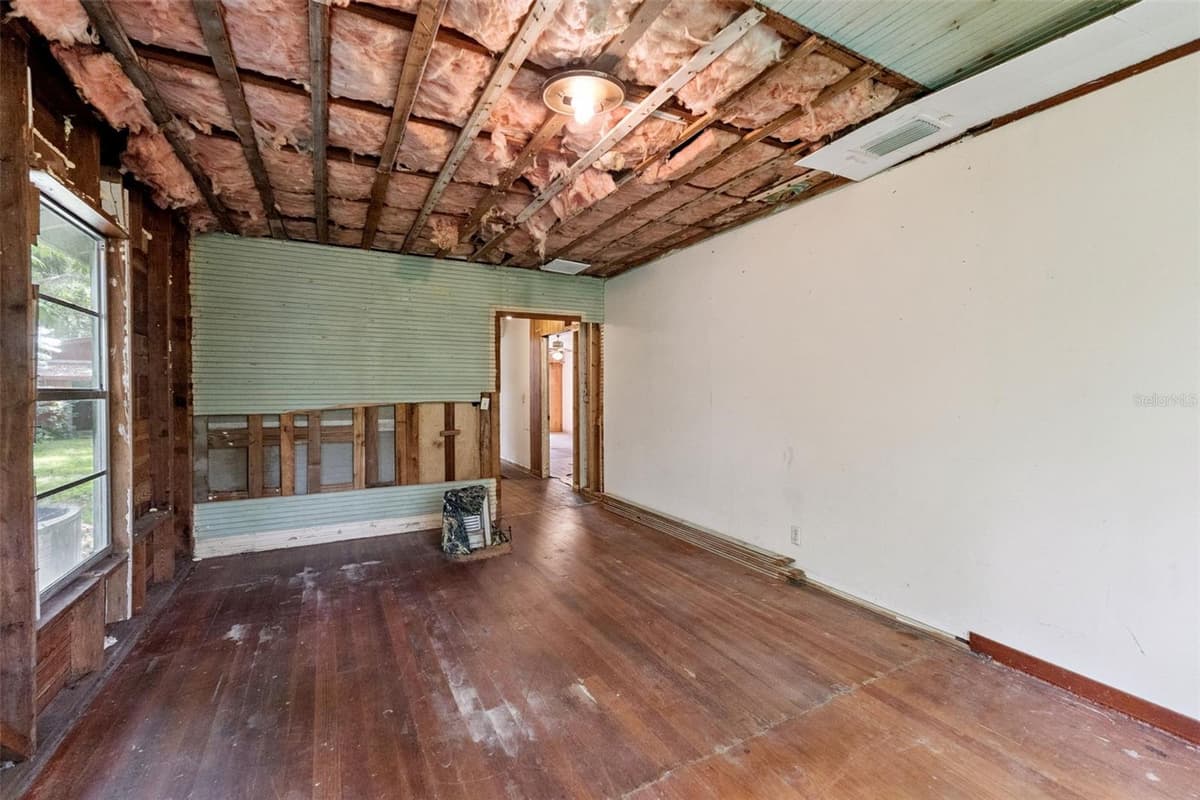 1555 CHURCH STREET — photo 11 of 25