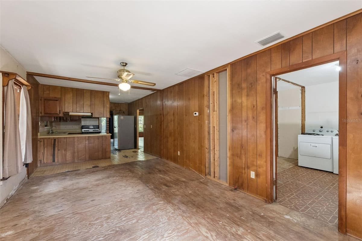 1555 CHURCH STREET — photo 6 of 25