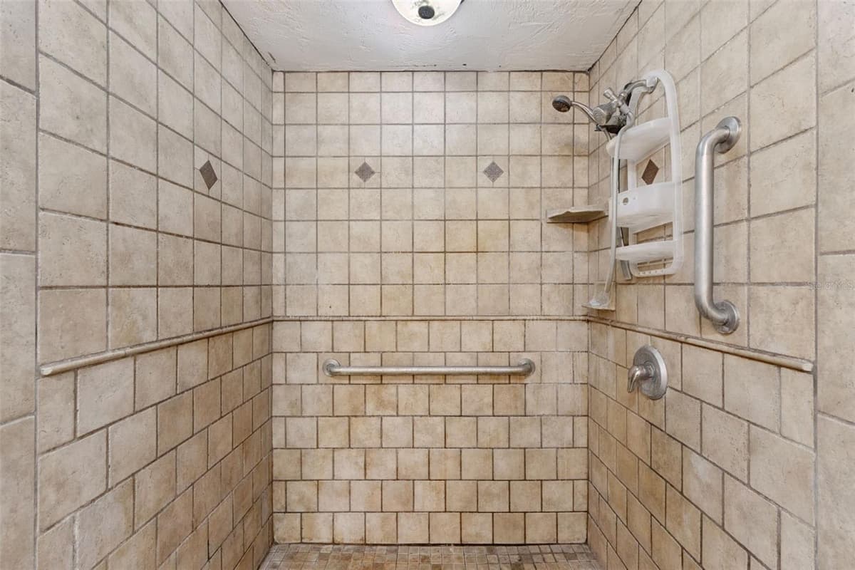 1555 CHURCH STREET — photo 14 of 25