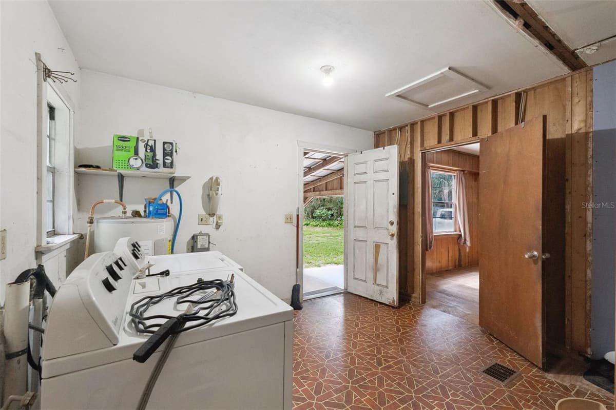 1555 CHURCH STREET — photo 13 of 25