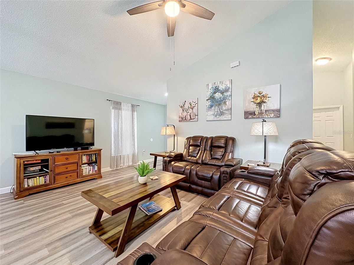 2464 SAINT AUGUSTINE BOULEVARD — photo 7 of 75