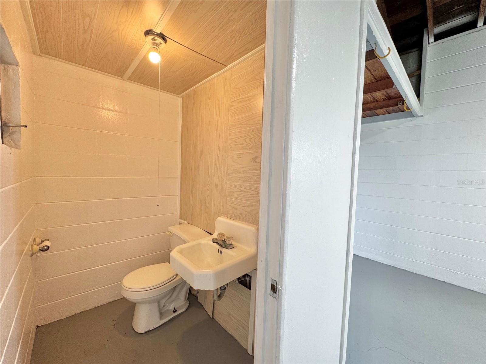 921 AVENUE E — photo 27 of 33