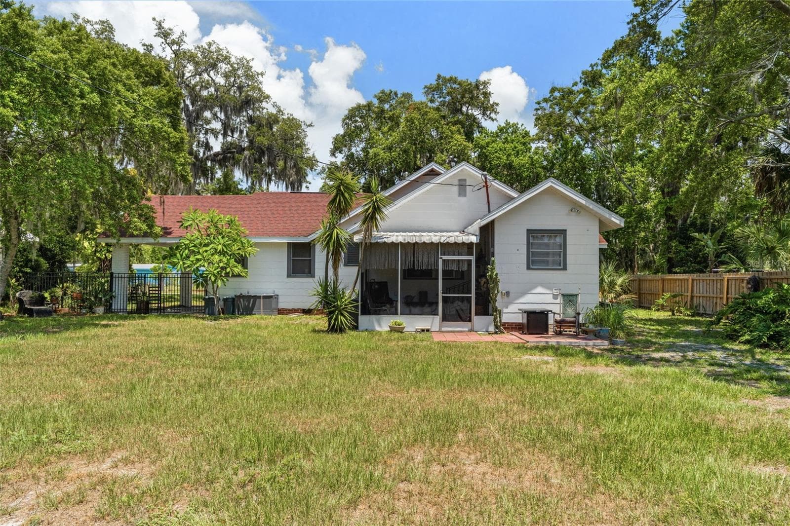 5845 GRAND BOULEVARD — photo 44 of 57