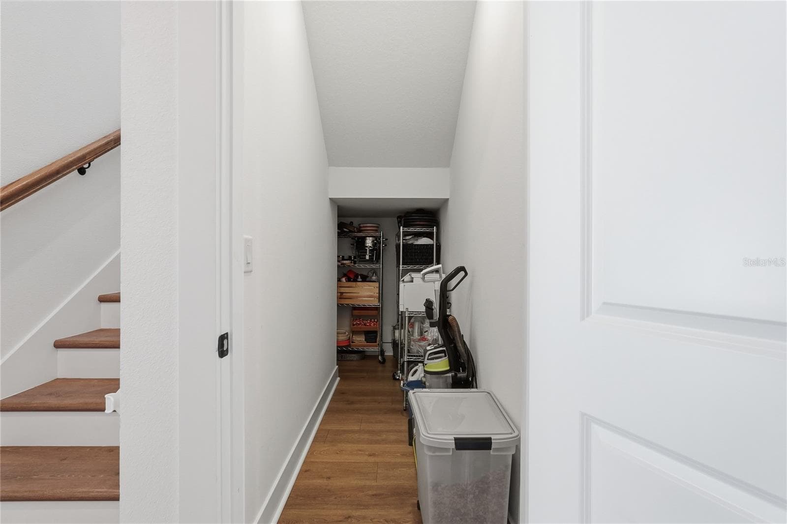 4208 CLEARFIELD AVENUE — photo 17 of 39