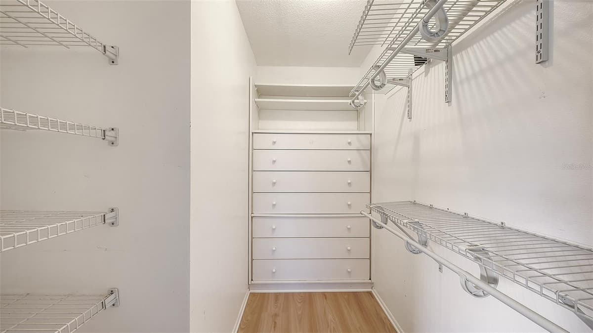 515 ROUSSEAU DRIVE — photo 26 of 46