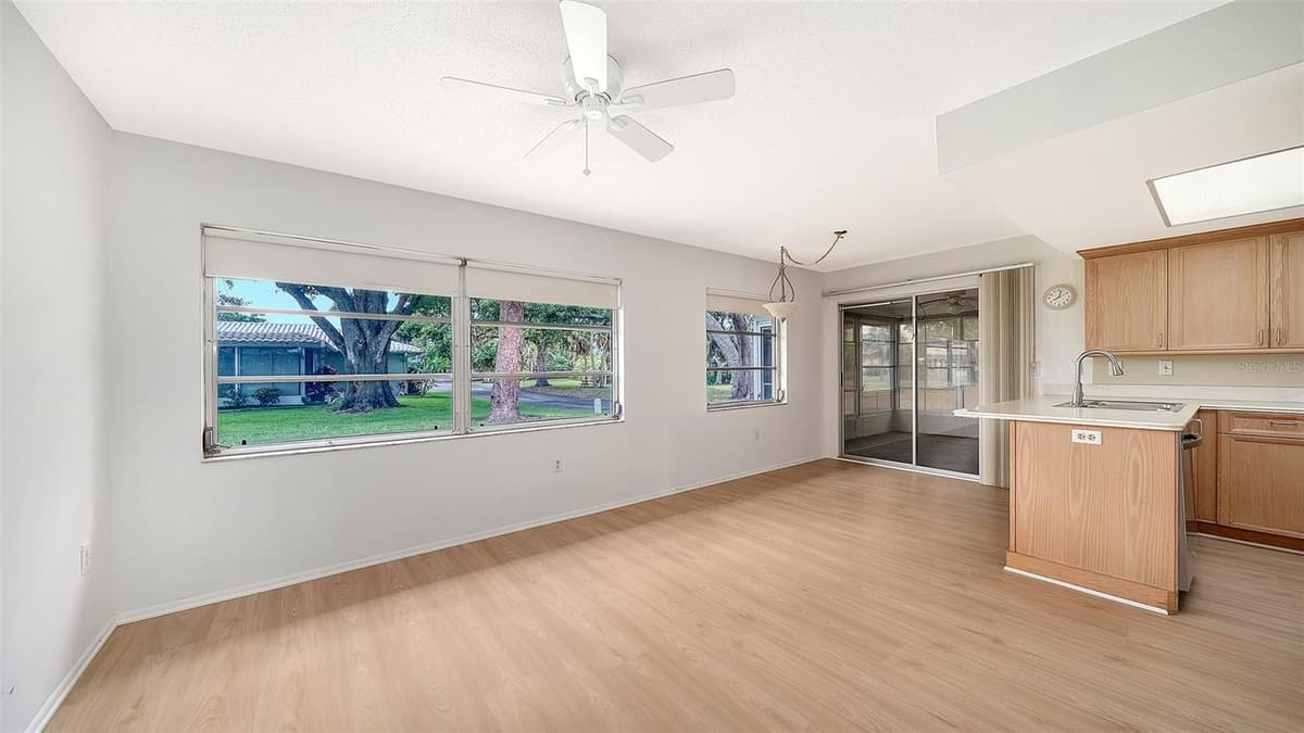 515 ROUSSEAU DRIVE — photo 19 of 46