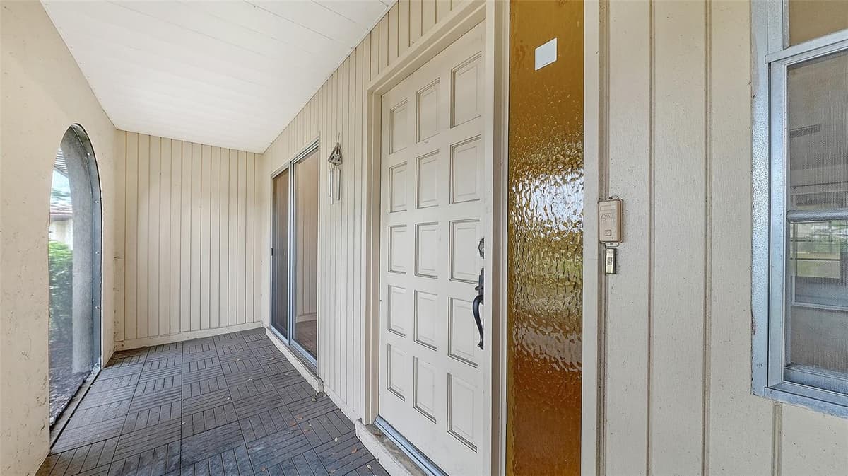 515 ROUSSEAU DRIVE — photo 4 of 46