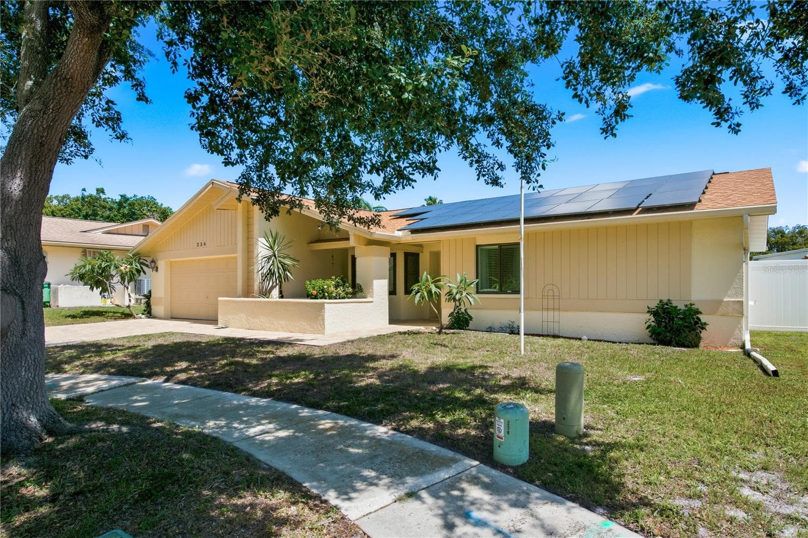 254 TIMBERVIEW DRIVE — photo 3 of 53