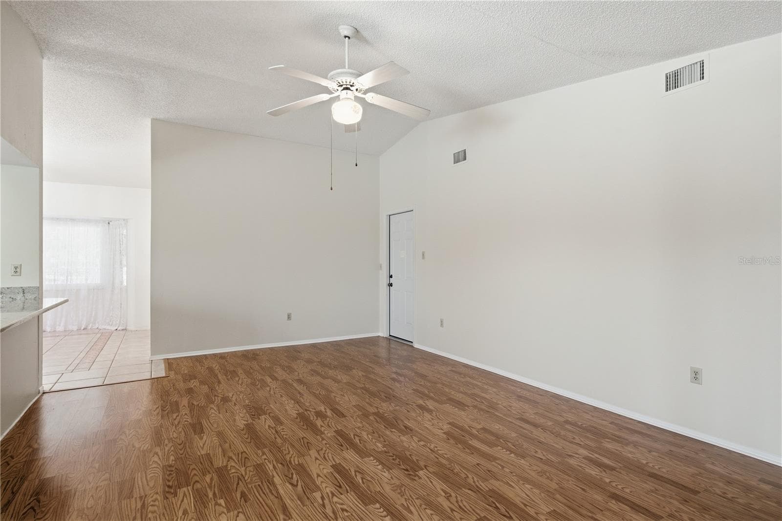 254 TIMBERVIEW DRIVE — photo 18 of 53