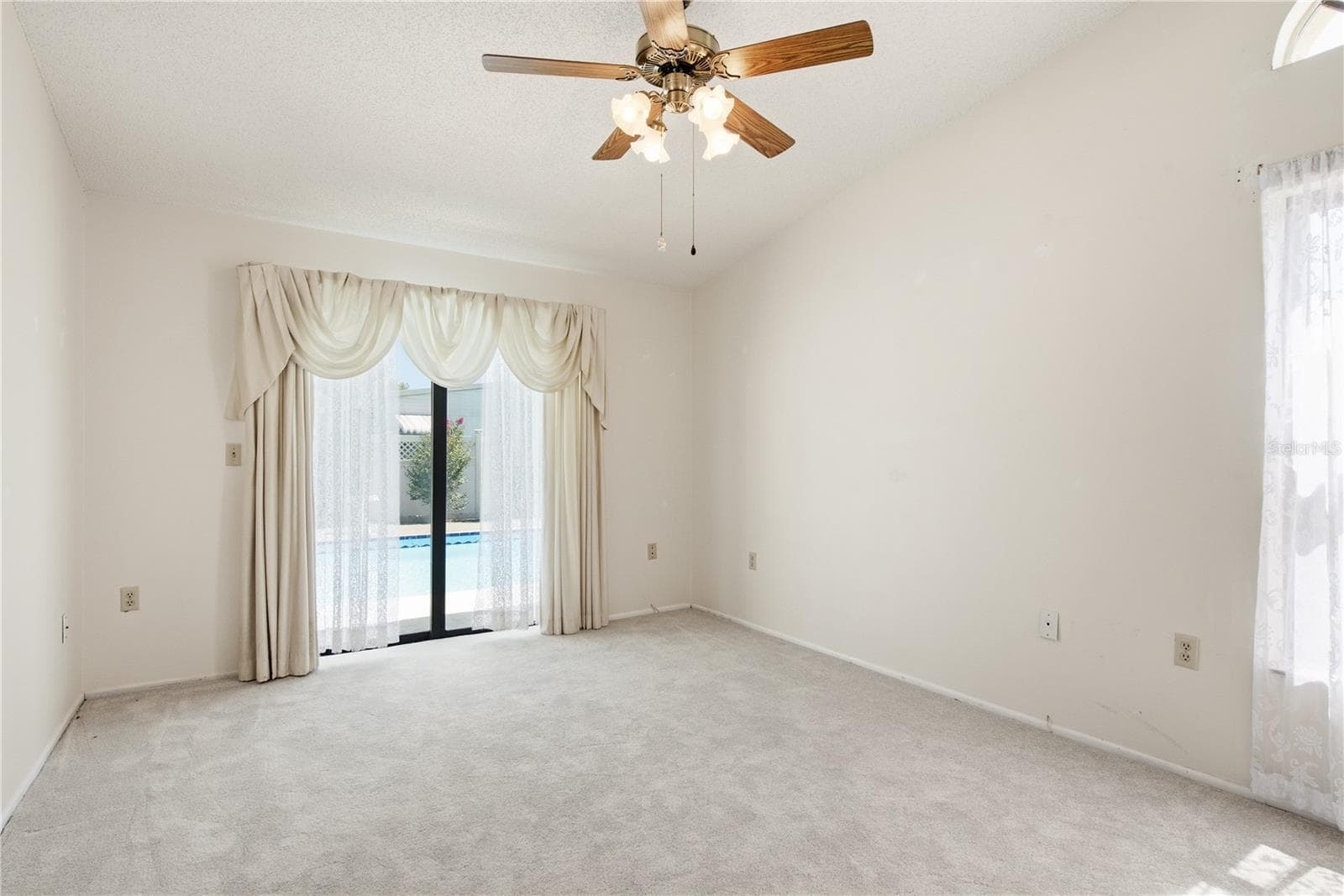 254 TIMBERVIEW DRIVE — photo 33 of 53