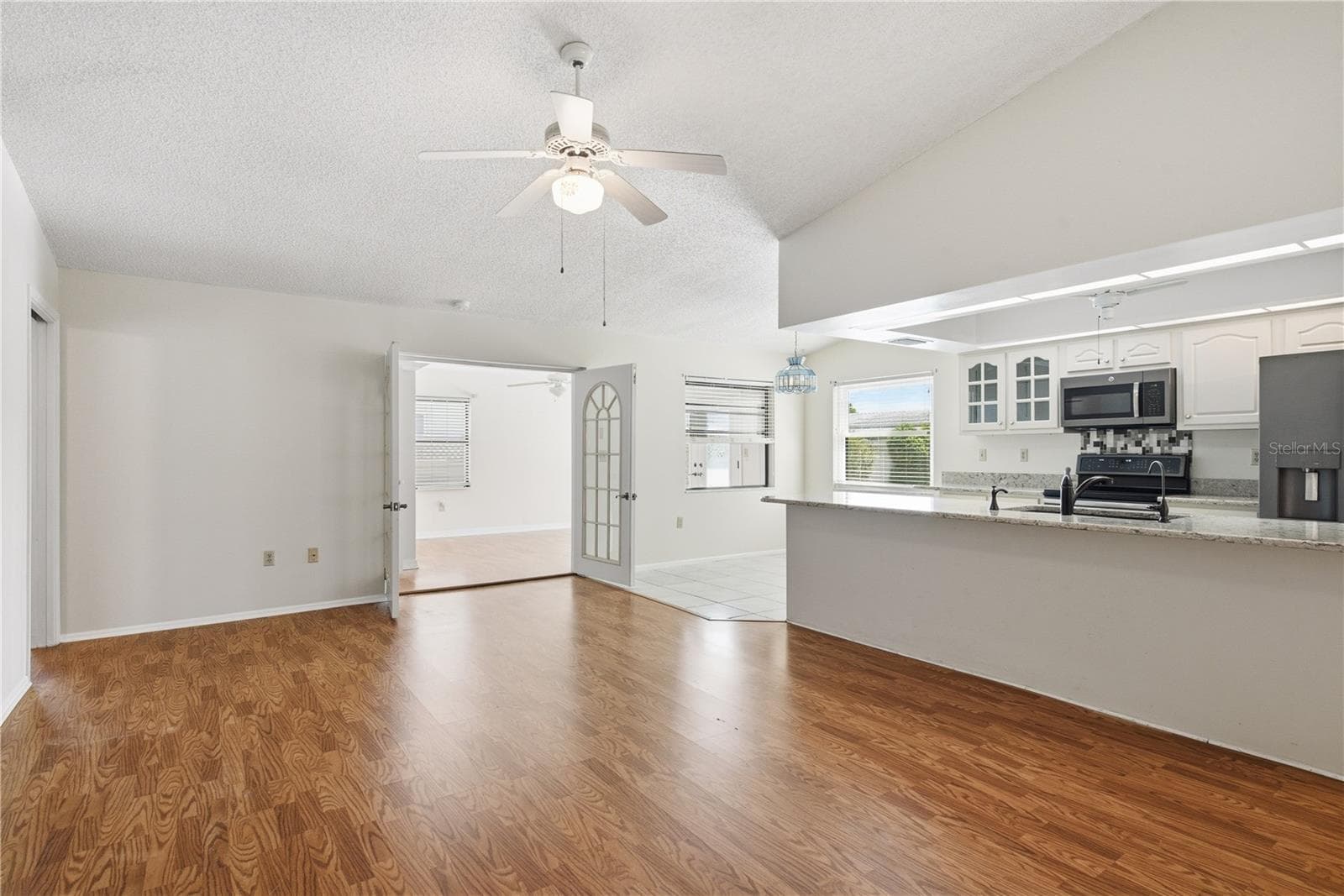 254 TIMBERVIEW DRIVE — photo 15 of 53