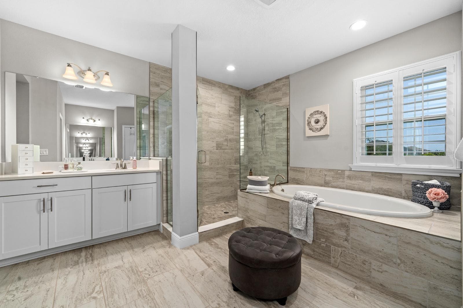 7631 PARADISO DRIVE — photo 31 of 46