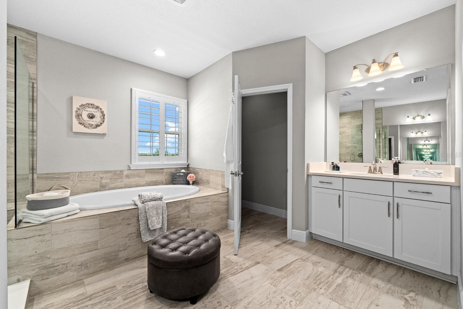 7631 PARADISO DRIVE — photo 30 of 46