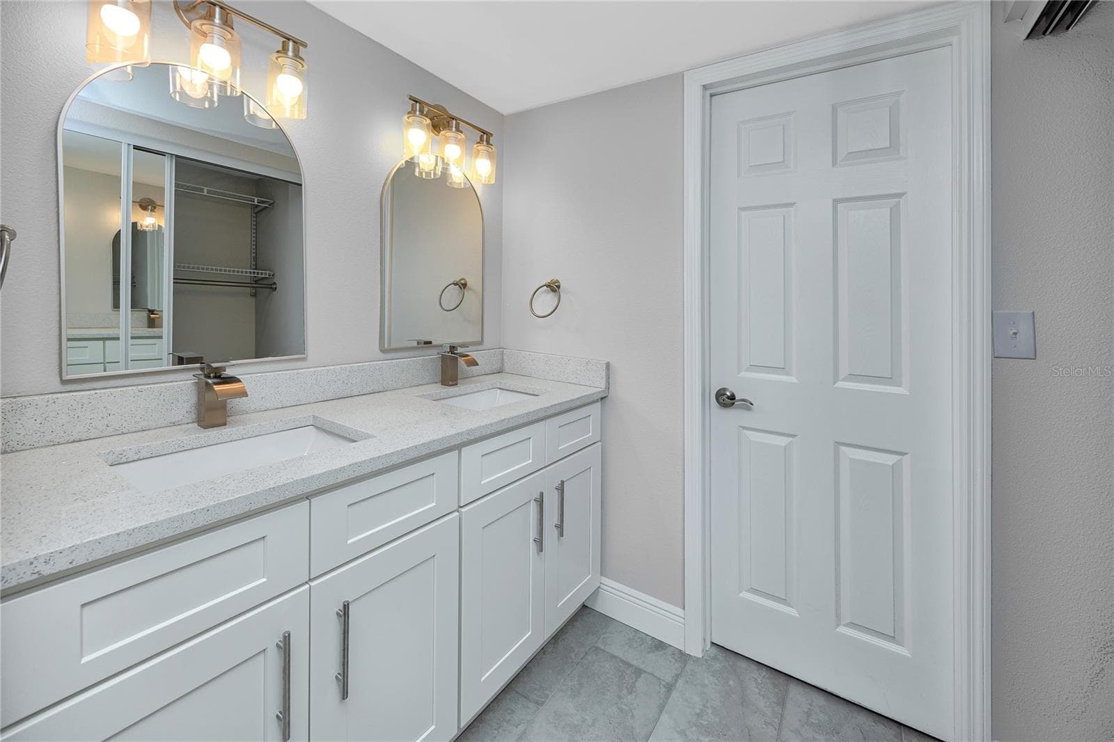 7510 SUNSHINE SKYWAY LANE — photo 28 of 61