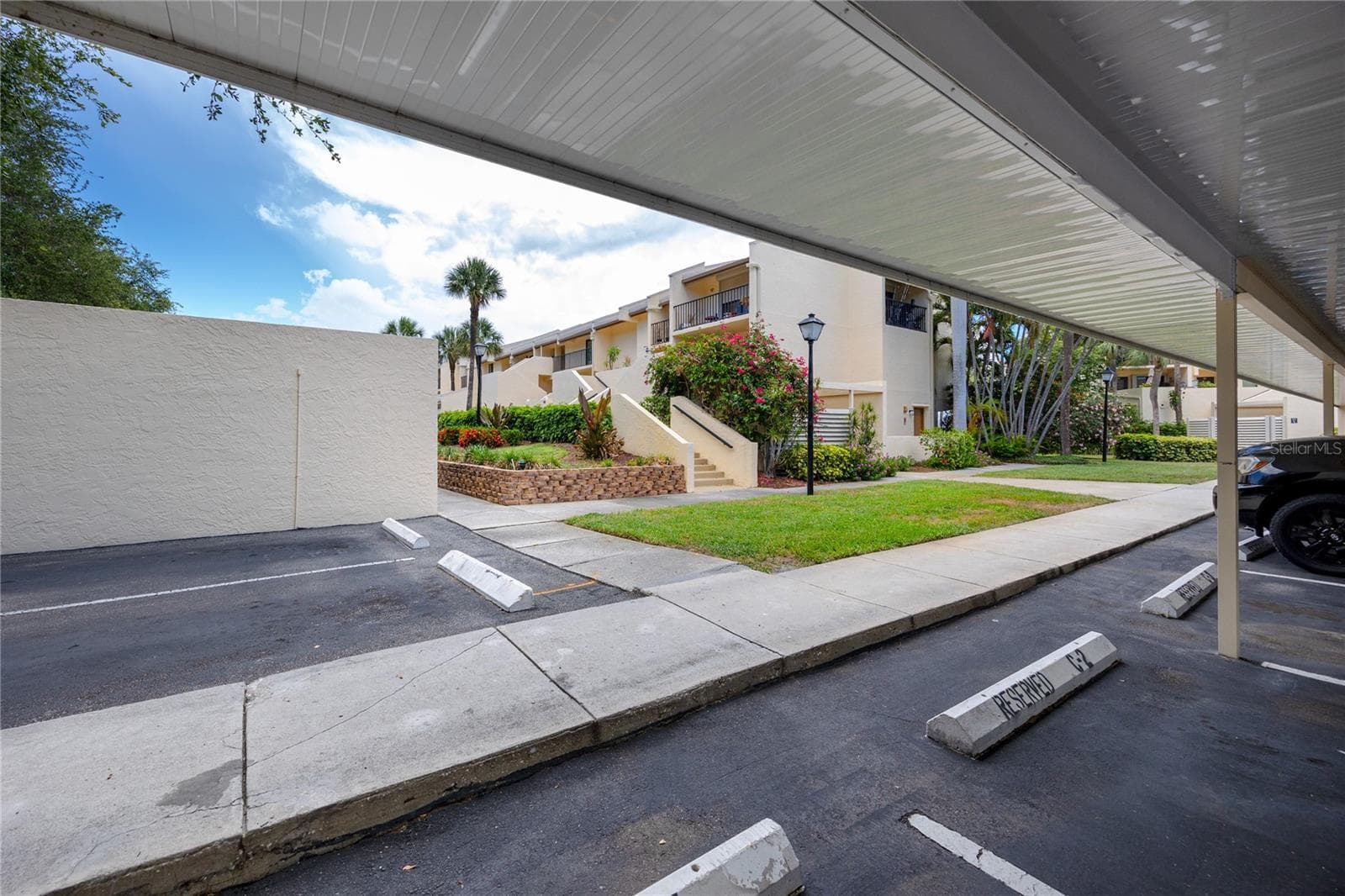 7510 SUNSHINE SKYWAY LANE — photo 45 of 61