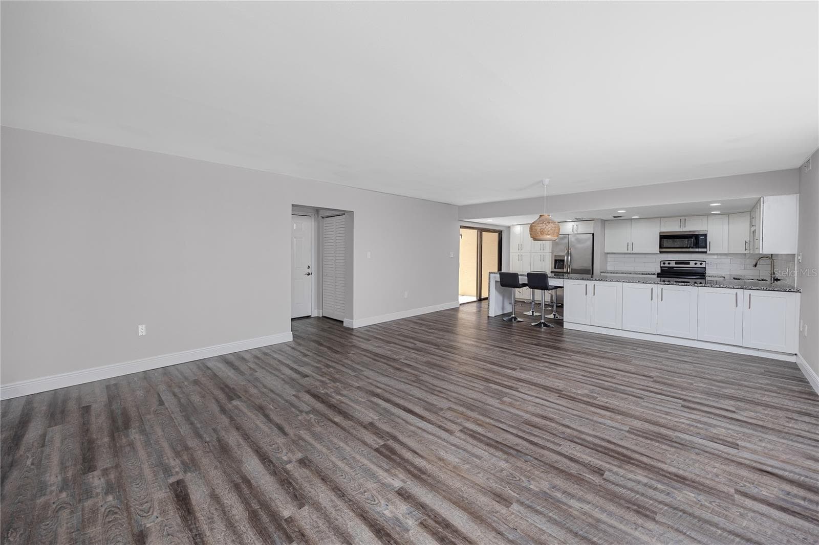 7510 SUNSHINE SKYWAY LANE — photo 22 of 61