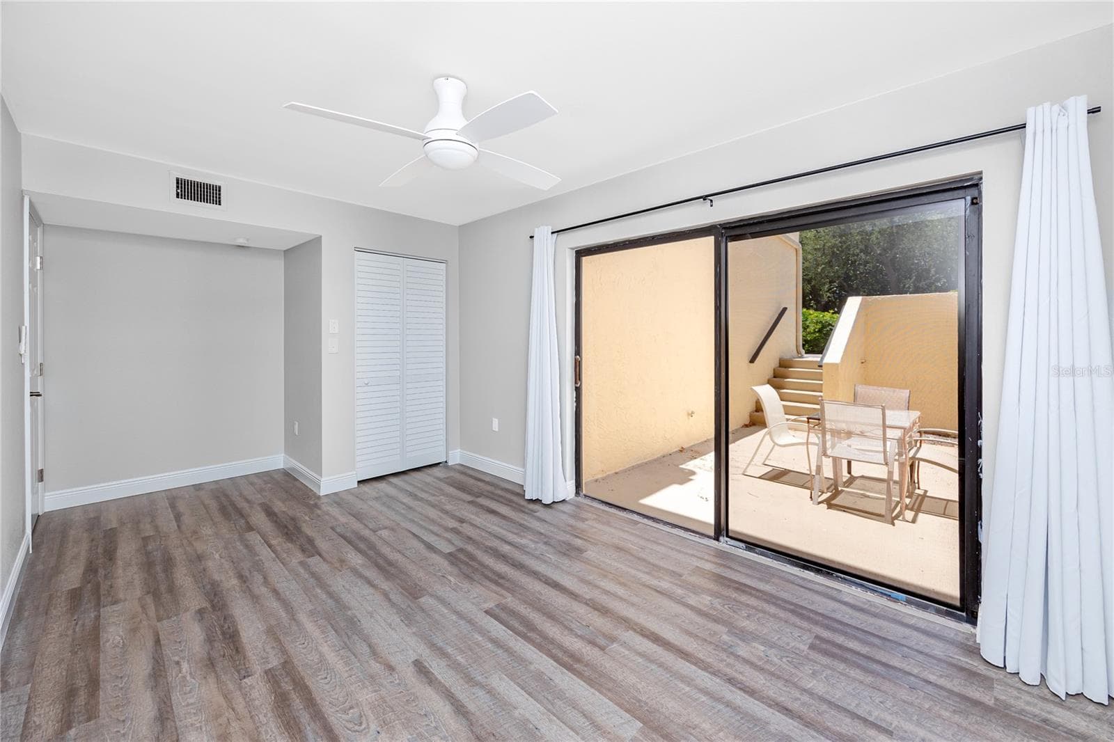 7510 SUNSHINE SKYWAY LANE — photo 31 of 61