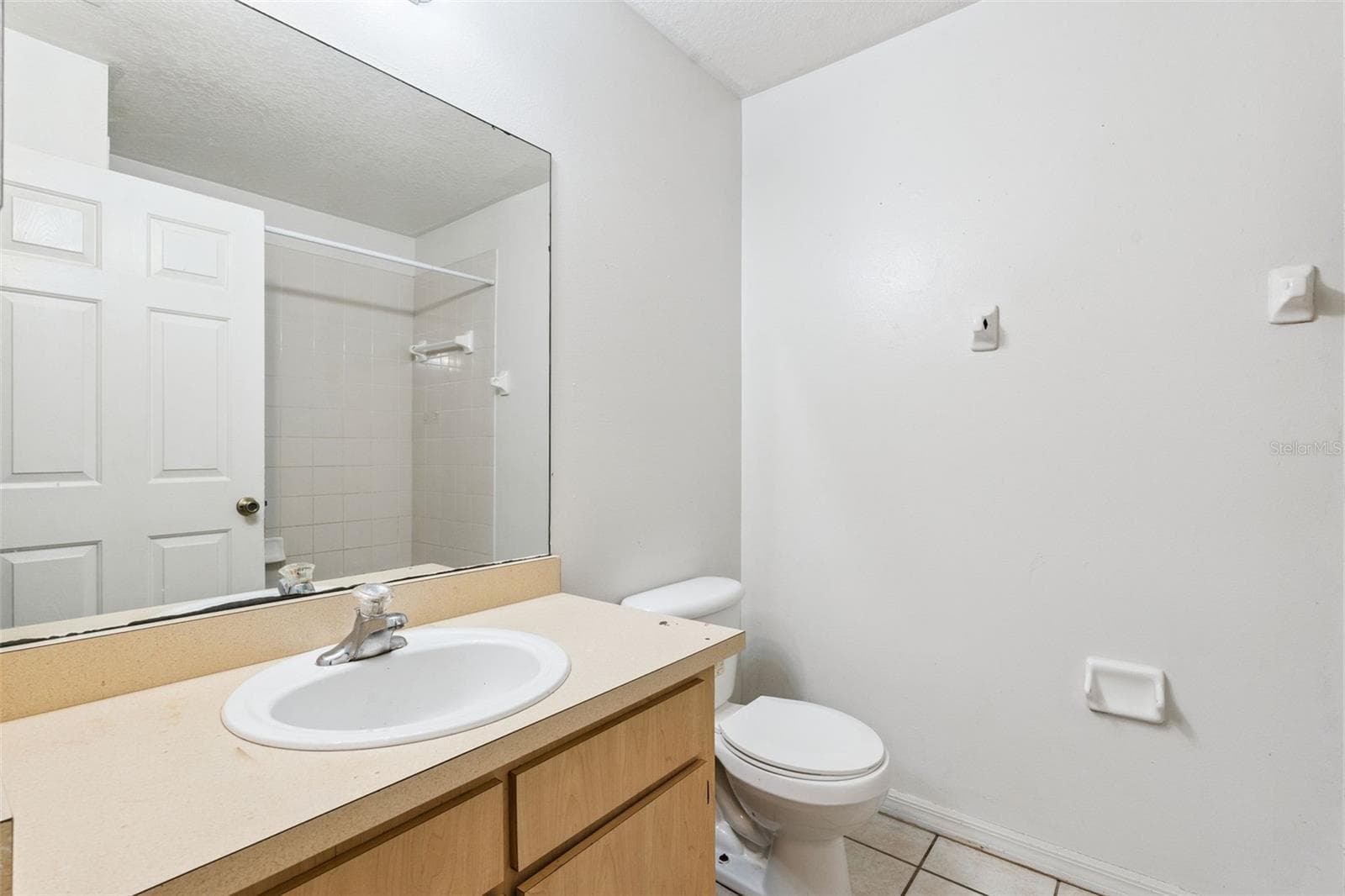 11526 HUGGINS STREET — photo 12 of 24