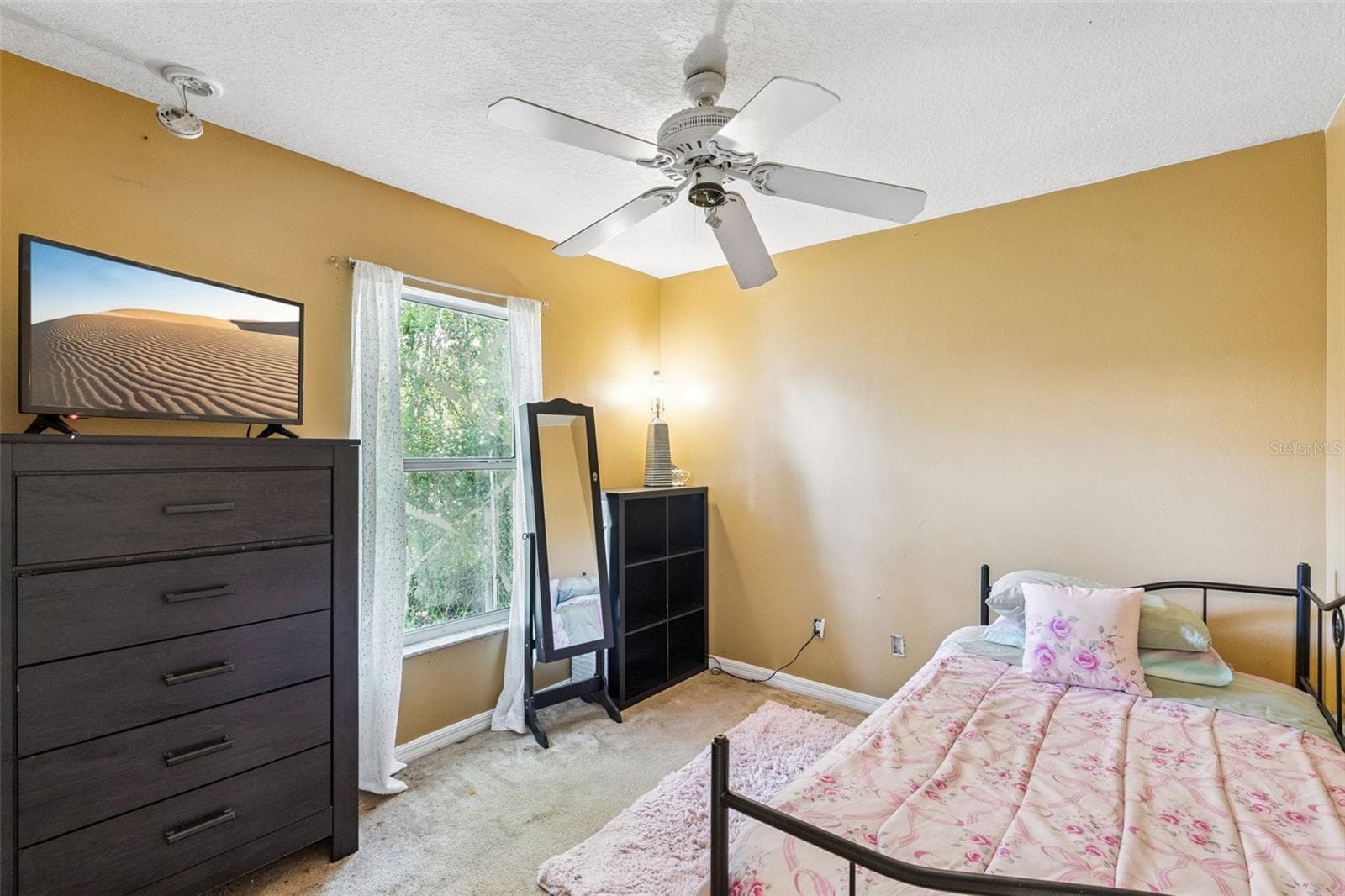 11526 HUGGINS STREET — photo 11 of 24