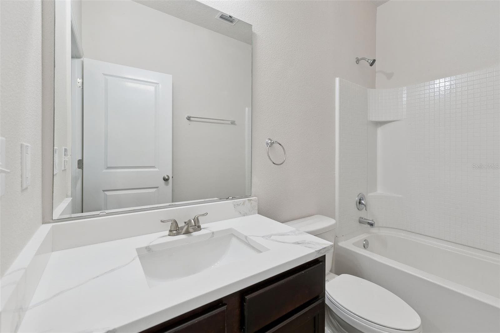 409 STILLWATER LANE — photo 19 of 32