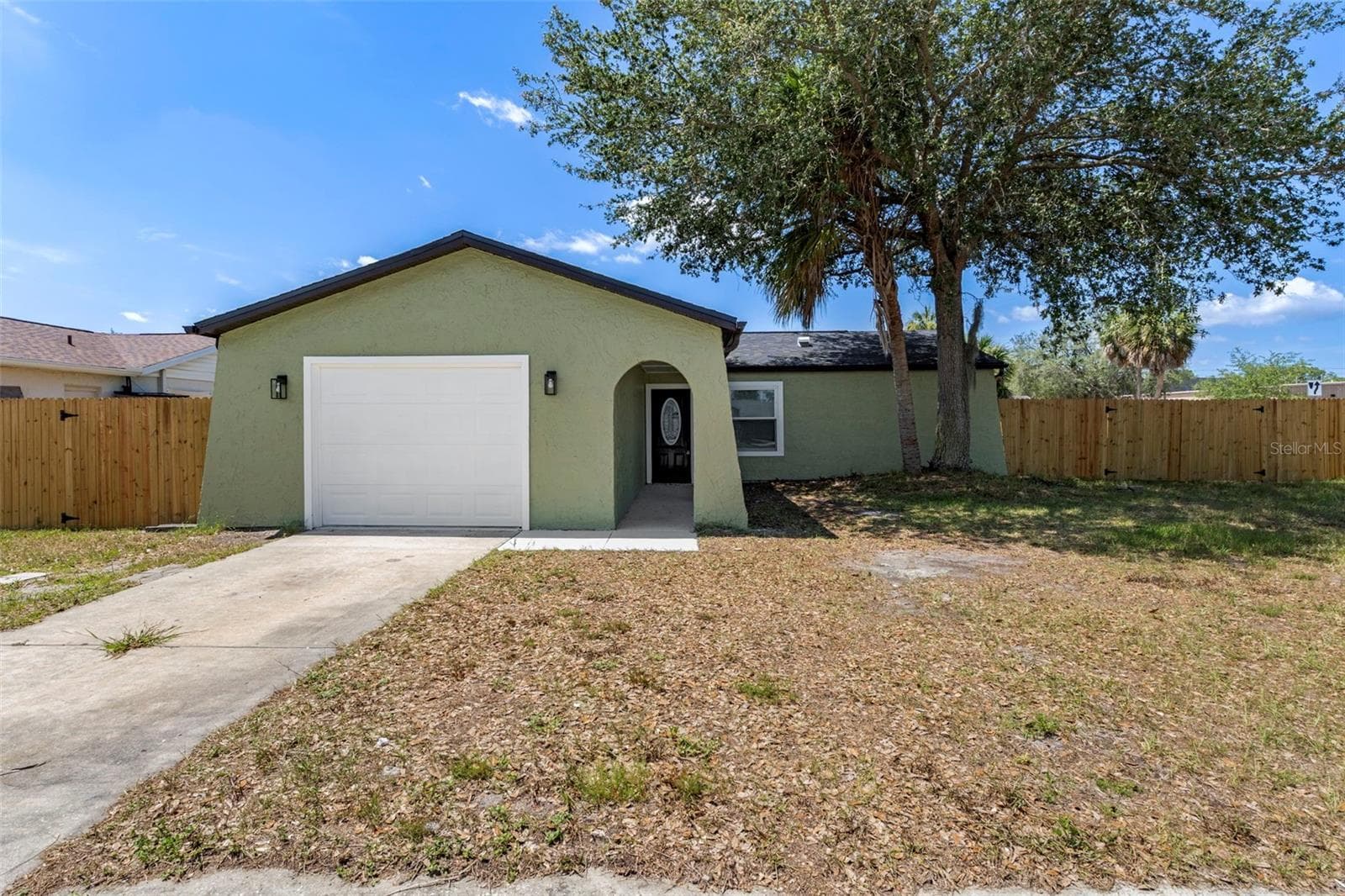 12036 COUNTRY COVE AVENUE — photo 2 of 30