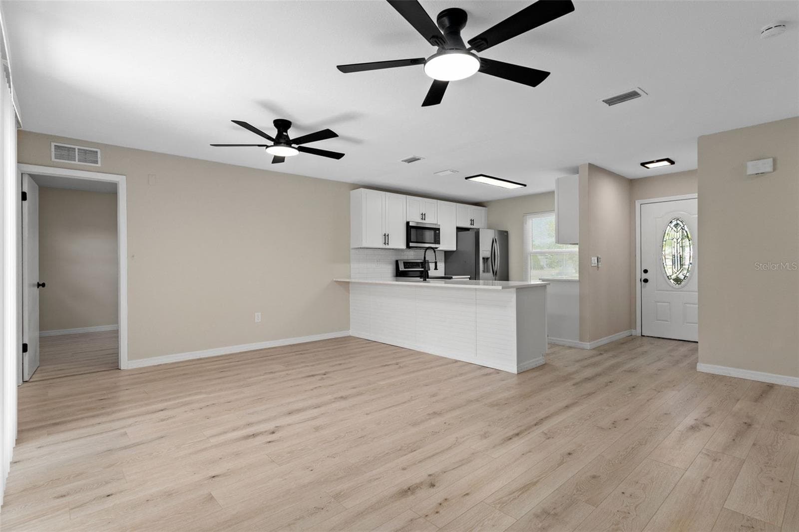 12036 COUNTRY COVE AVENUE — photo 9 of 30
