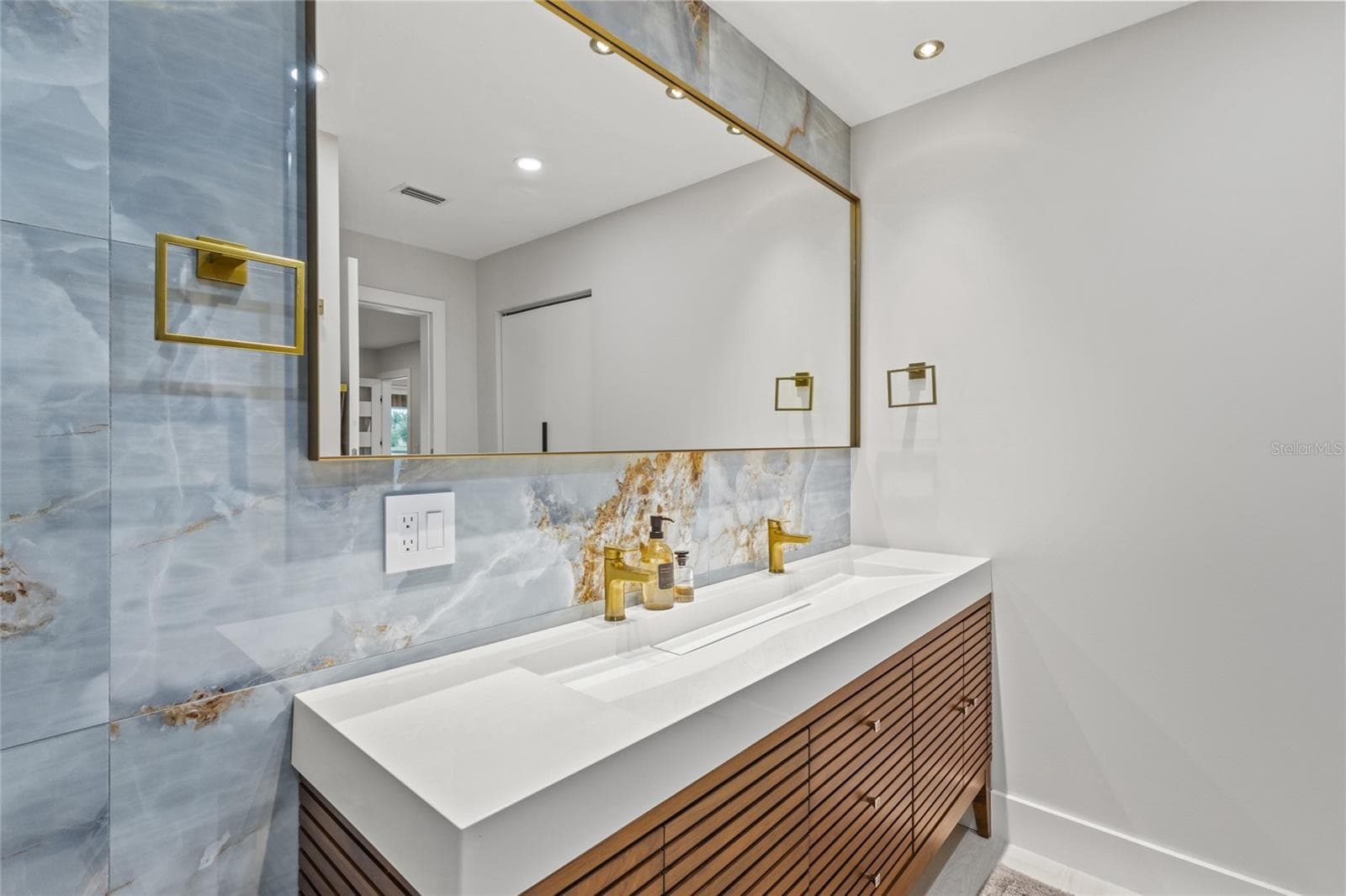 12508 BACCHUS ROAD — photo 15 of 39